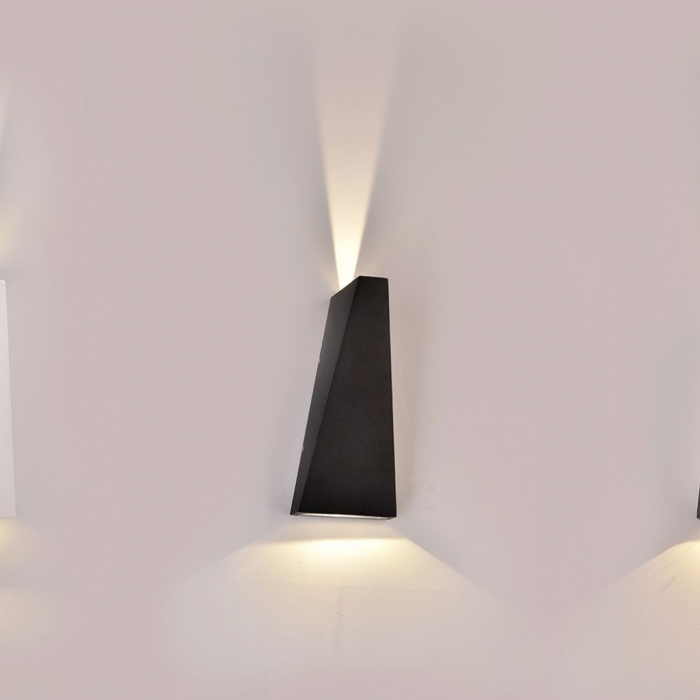 Lampada LED da Muro Doppio Fascio Luminoso Colore Nero
