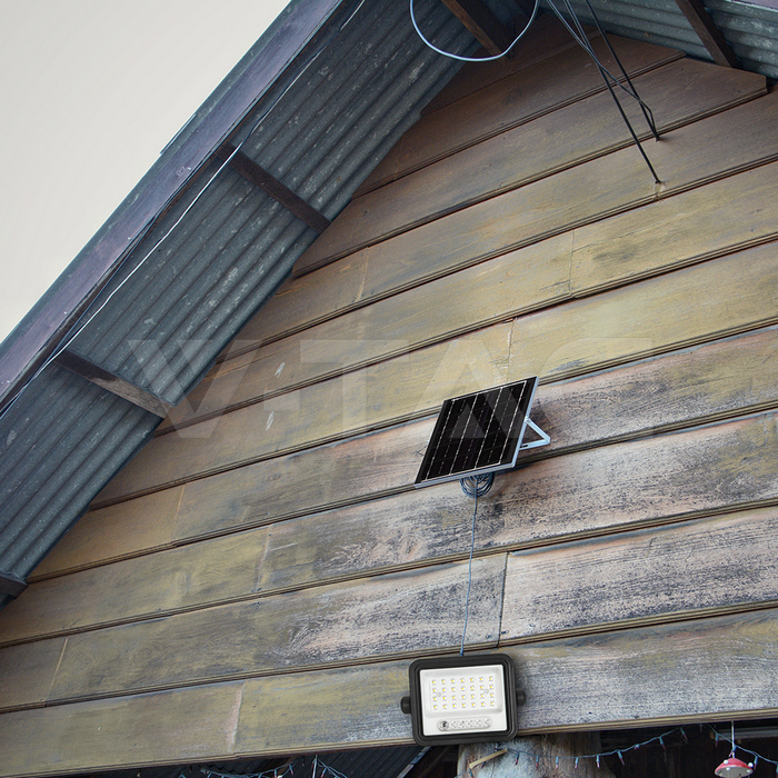 5W LED Solar Floodlight 2000K-8000K Black Body Battery Indicator img 12