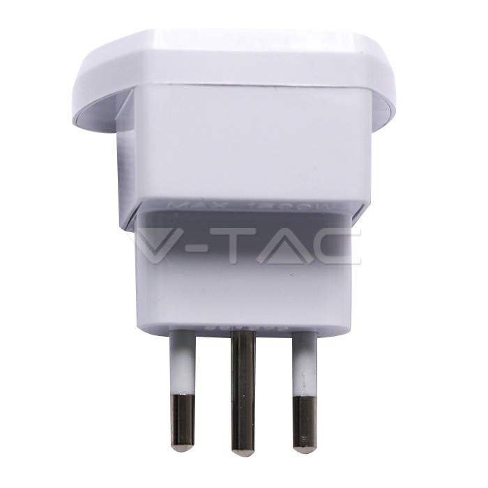 Universal Adapter 2P+T 10A