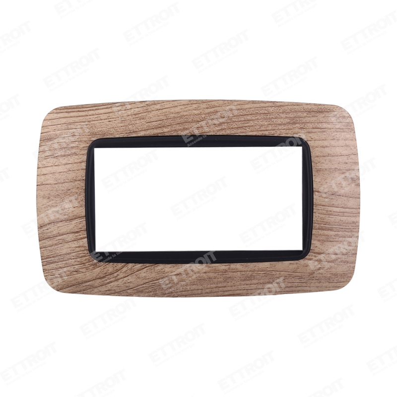 PLACCA PLASTICA 4P BOMBATA LEGNO CHIARO